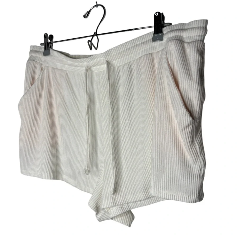 Tommy John | Women’s Ribbed Lounge Shorts | White | Size XL